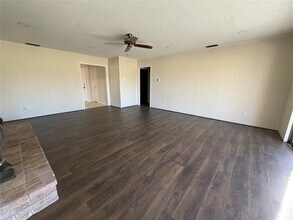14435 Valley Hi Cir in Farmers Branch, TX - Building Photo - Building Photo