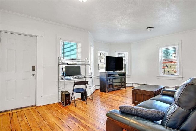 68 Division St in Lincoln, RI - Building Photo - Building Photo