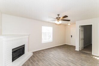10103 Nolton Cir in Cordova, TN - Building Photo - Building Photo