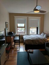 8 Garrison St, Unit 705 in Boston, MA - Foto de edificio - Building Photo