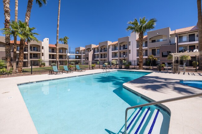 Casa Bella in Tucson, AZ - Building Photo - Building Photo