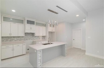 16 East St in San Juan, TX - Building Photo - Building Photo