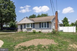 109 Avaleen Pl in Blackwood, NJ - Building Photo - Building Photo