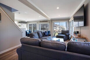 2 Clifton Ave in Rocky Point, NY - Building Photo