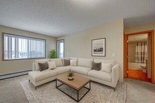 Sonora in Stony Plain, AB - Building Photo