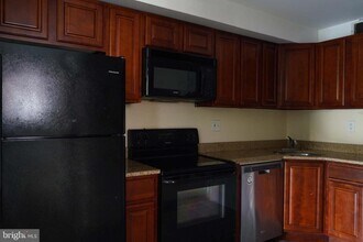 1512 N 17th St in Philadelphia, PA - Foto de edificio - Building Photo