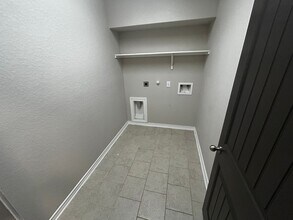14823 Cave Swallow in San Antonio, TX - Building Photo - Building Photo