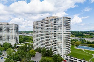3 Greystone Walk Dr in Toronto, ON - Building Photo