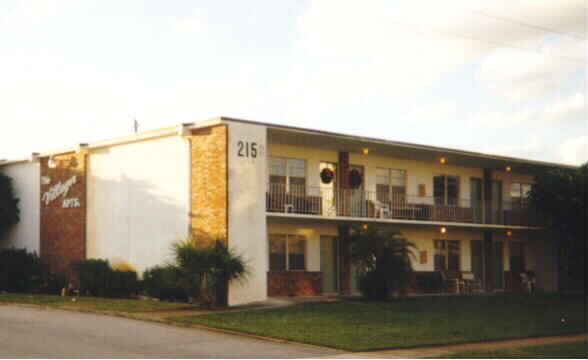 Villager Apartments in North Palm Beach, FL - Building Photo - Building Photo