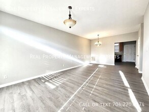 138 Sun Ridge Dr in Mooresville, NC - Building Photo - Building Photo