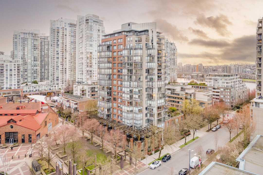 Concordia II in Vancouver, BC - Building Photo