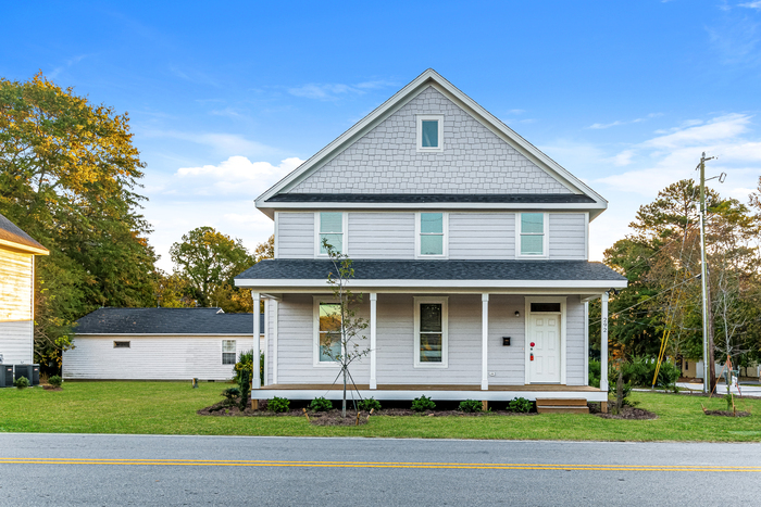 292 Bridge St in Fuquay Varina, NC - Building Photo