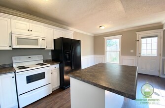 105 Osmond Dr in Taylors, SC - Building Photo - Building Photo