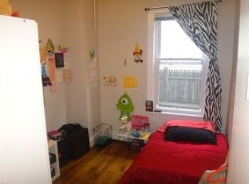 568 Green St, Unit 2 in Cambridge, MA - Foto de edificio - Building Photo