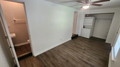 3221 Broadway in Ft. Myers, FL - Building Photo - Building Photo