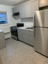 25962 148th Ave, Unit I st Floor in Rosedale, NY - Building Photo