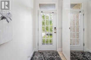 131 Cottonwood Ct in Markham, ON - Building Photo