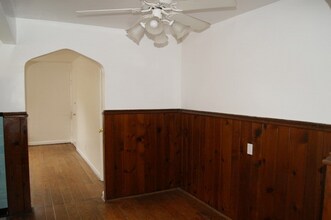4022 Paxton Ave in Cincinnati, OH - Building Photo - Building Photo