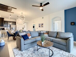 1083 Splash Shot Pl in Davenport, FL - Building Photo - Building Photo