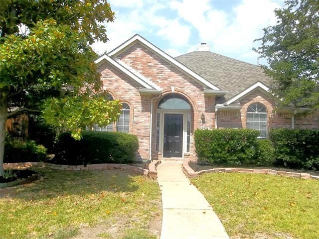 property at 8405 Greenfield Dr