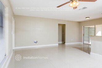 8320 NW 24th Pl in Sunrise, FL - Building Photo - Building Photo