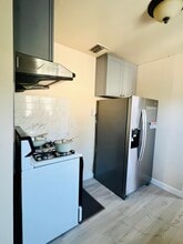 212 W McLean St in Alhambra, CA - Building Photo - Building Photo