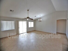 4611 N 87th Ave in Phoenix, AZ - Building Photo - Building Photo