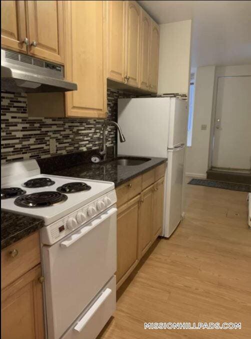 2 Shepherd Ave in Boston, MA - Building Photo - Building Photo