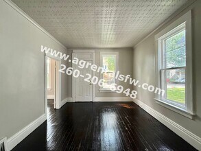 418 Greenwood Ave in Fort Wayne, IN - Building Photo - Building Photo