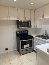 3042 Livonia Ave in Los Angeles, CA - Building Photo - Building Photo