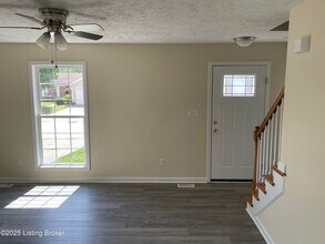 9630 Combs Ln in Louisville, KY - Building Photo - Building Photo