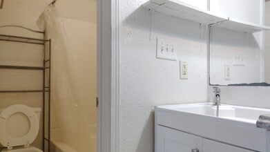 2506 S Ocean Blvd, Unit 3 in Myrtle Beach, SC - Foto de edificio - Building Photo