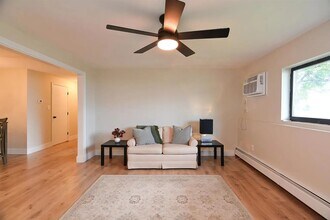 20 Tiffany Rd in Salem, NH - Building Photo - Building Photo