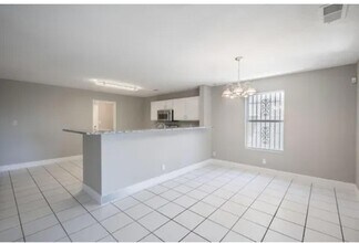 10220 Teal Rd SW in Albuquerque, NM - Building Photo - Building Photo
