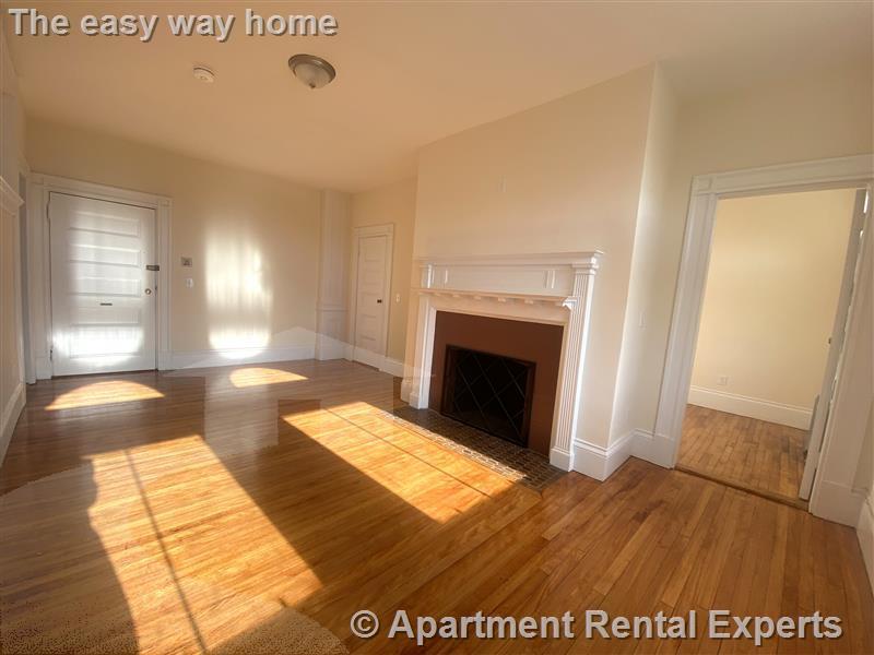 2 Ware St in Cambridge, MA - Building Photo