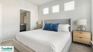 715 W Slaughter Ln in Austin, TX - Building Photo - Building Photo