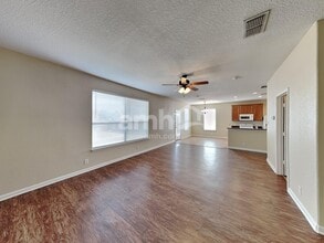 13903 Bella Donna in San Antonio, TX - Foto de edificio - Building Photo