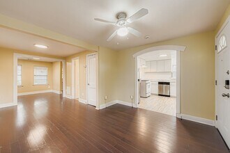 1209 E 9th St in Austin, TX - Building Photo - Building Photo