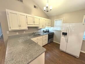 350 Christman Dr in Oxford, MS - Building Photo - Building Photo