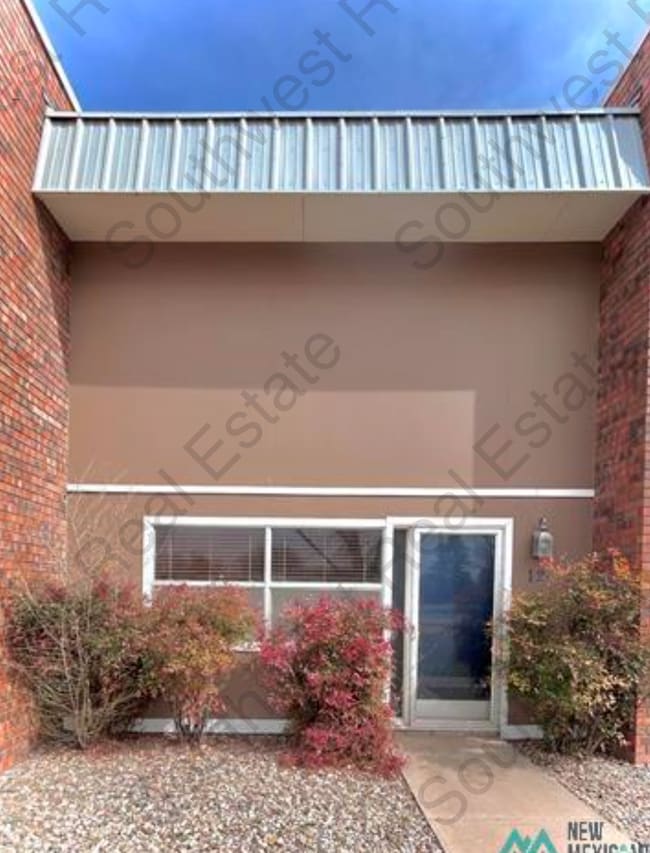 property at 1400 Fairway Terrace