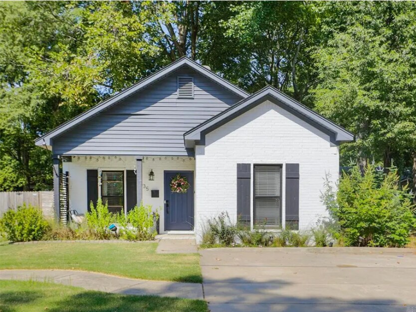 535 Davis St in Conway, AR - Foto de edificio