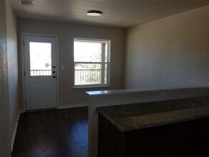 92 Sandstone Dr in Jarrell, TX - Building Photo - Building Photo