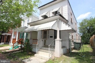 1228 U St SE in Washington, DC - Building Photo - Building Photo