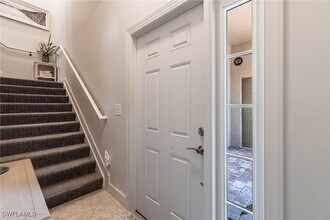 9550 Ironstone Terrace in Naples, FL - Foto de edificio - Building Photo