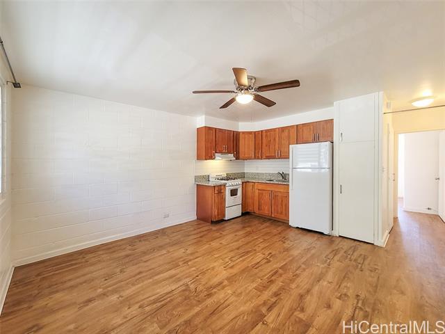 1555 Pensacola St in Honolulu, HI - Building Photo - Building Photo