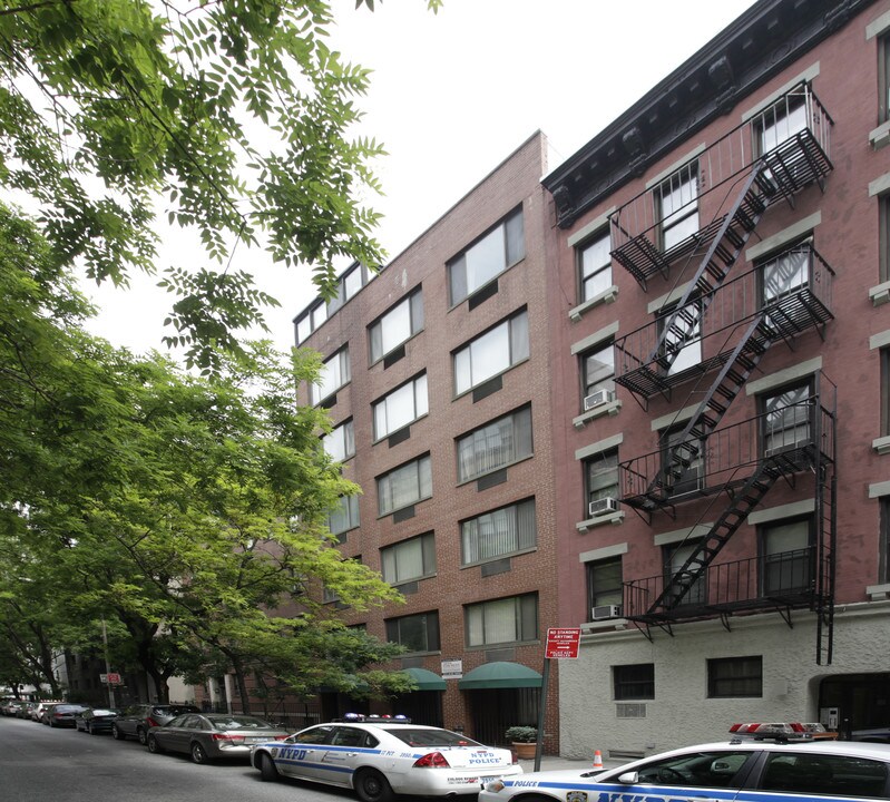 221 E 21st St in New York, NY - Foto de edificio