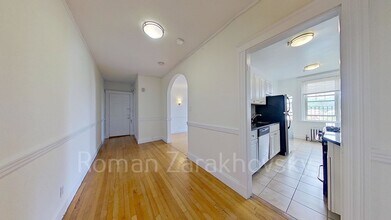 1850 Commonwealth Ave in Boston, MA - Building Photo - Building Photo