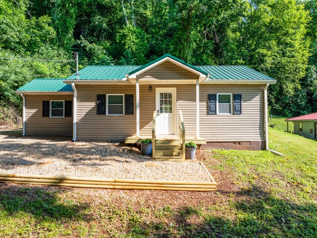 property at 4516 Sevierville Pike