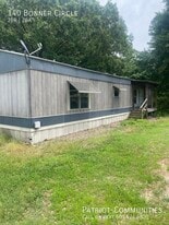 140 Bonner Cir in Mena, AR - Building Photo