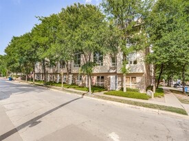 4100 Travis St in Dallas, TX - Building Photo